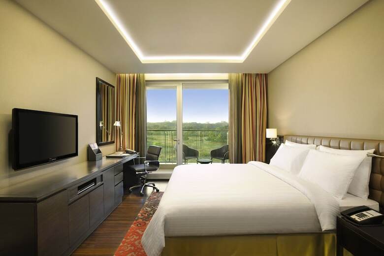 Hotel Double Tree Suites By Hilton Bangalore