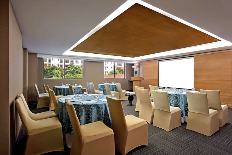 Hotel Double Tree Suites By Hilton Bangalore
