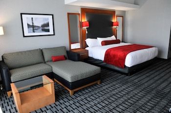 The Hotel At Kirkwood Center