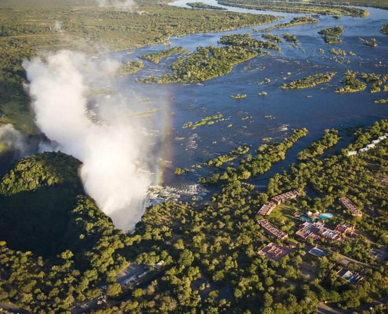 Hotel Avani Victoria Falls Resort