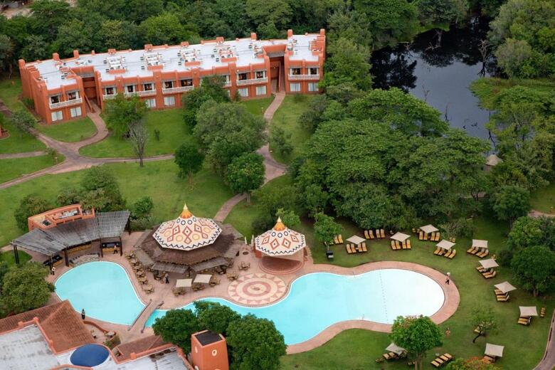 Hotel Avani Victoria Falls Resort