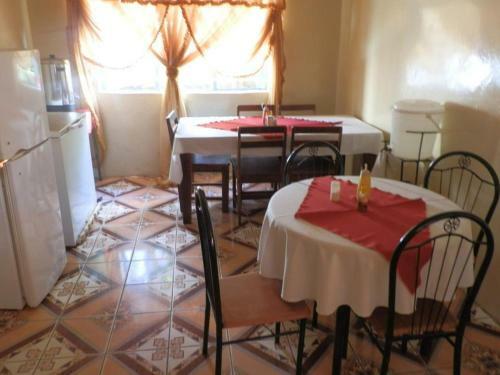 Hostal Relax Guest House