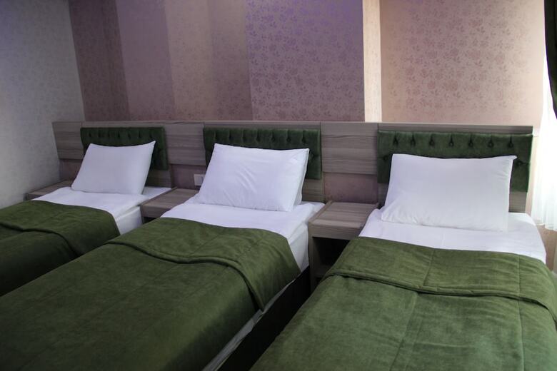 Kaya Madrid Hotel