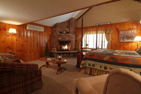 Hotel Christmas Farm Inn & Spa