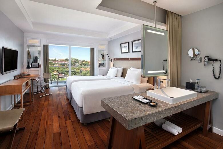 El Kuta Beach Heritage Hotel