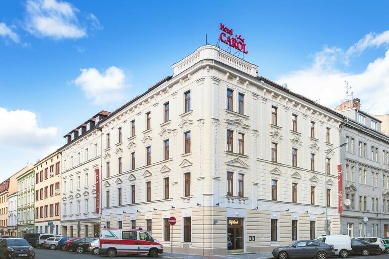 Hotel Carol