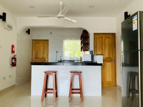 Hostal Oceanic View Apartment