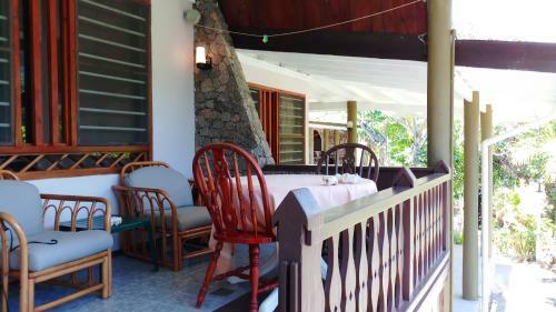 Hostal Romance Bungalows