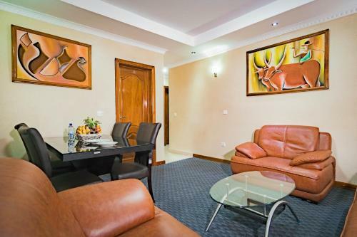 Hill View Hotel & Aparts