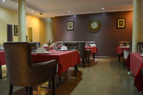 Hotel Elevate Suites
