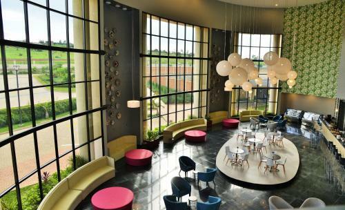 Epic Hotel & Suites