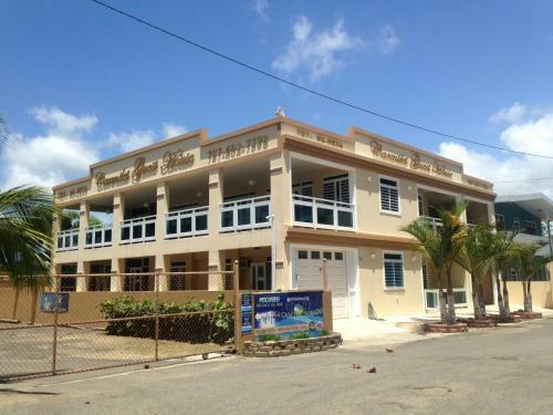 Hostal Carmilet Guesthouse