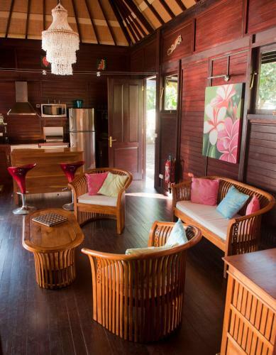 Robinson's Cove Villas - Deluxe Wallis Villa