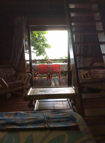 Hostal Bungalows Havae Teahupoo