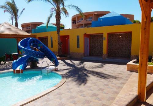 Romance Hotel
