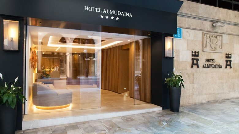 Hotel Almudaina