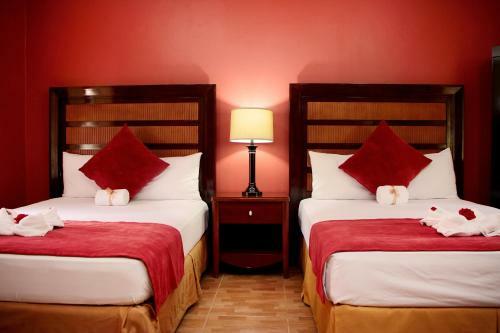 Hotel Y Caba�as Ros