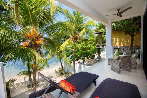 Bella Luna Beach Home #226859