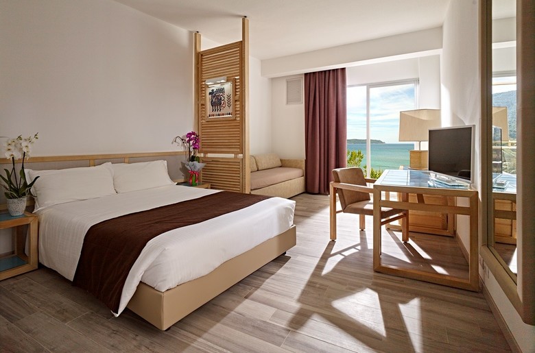 Hotel Baia Di Conte