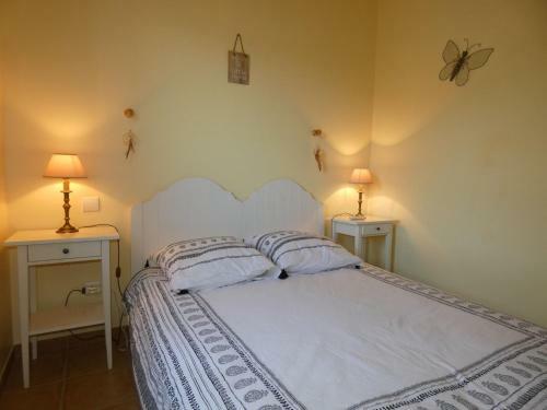 Picturesque Villa In Saint-paul-trois-chateaux With Pool