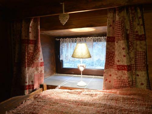 Charming Holiday Home In Mettet With Garden