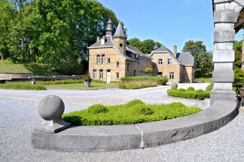 Hotel Domaine De Ronchinne - Ch�teau De La Poste