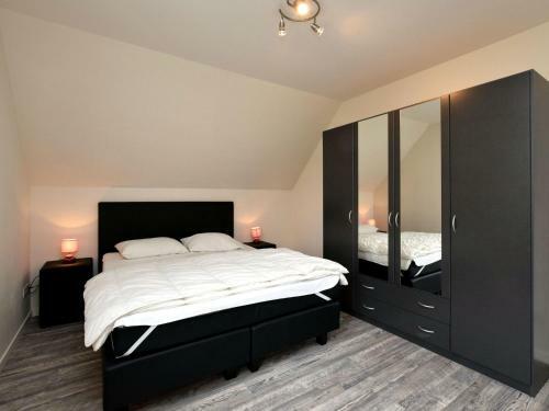 Beautiful Holiday Home In Hastiere Near Forest