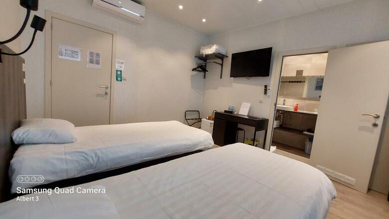 Hostal Gsb - Albert