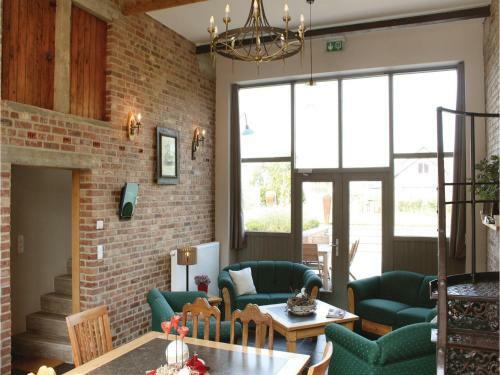 Nine-bedroom Holiday Home In Borgloon