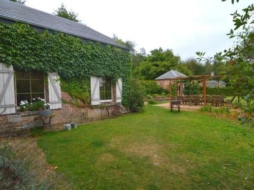 Quaint Holiday Home In Bievre With Terrace