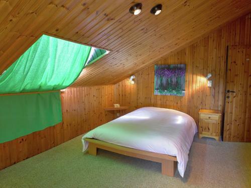 Spacious Holiday Home With Private Garden In Houyet