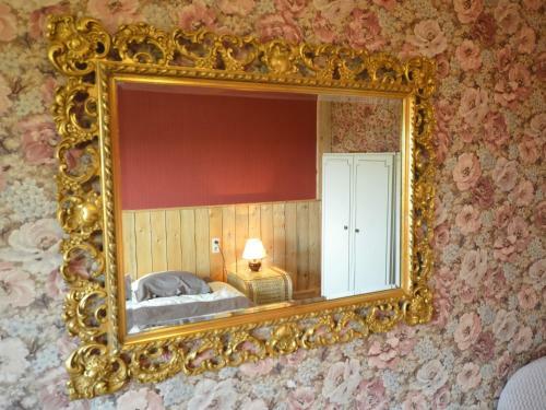 Luxurious Holiday Home With Jacuzzi In Trooz