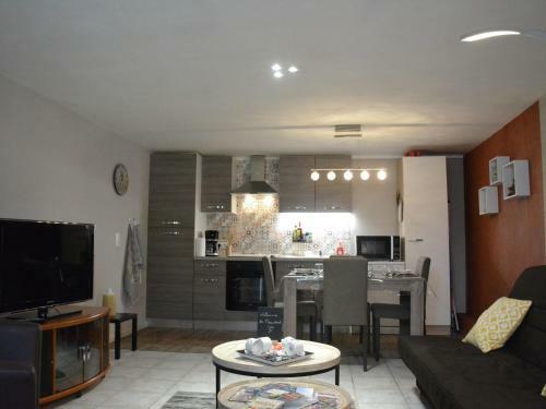 Cozy Apartment In Trois Ponts With Terrace