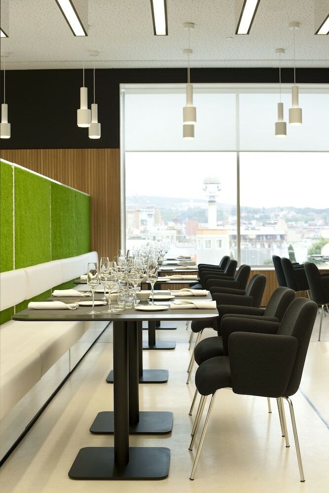Hotel Barcel� Sants