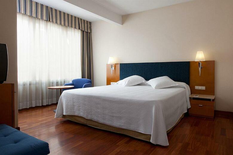 Hotel NH Castell�n Mindoro