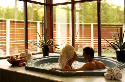 Roosta Holiday Village