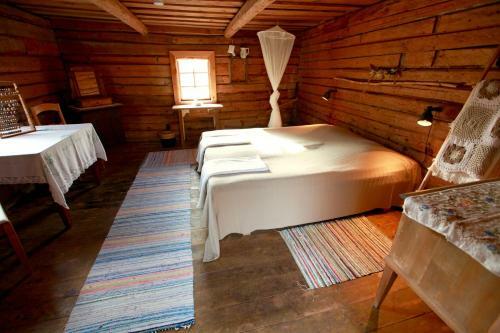 Bed & Breakfast Metsara B & B