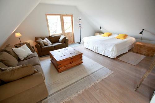Bed & Breakfast Metsara B & B