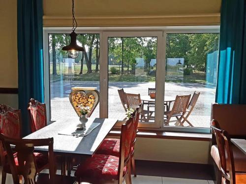 Hostal Tristvere Guesthouse-cafe