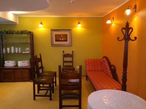 Hostal Guesthouse And Spa Of J�neda Manor
