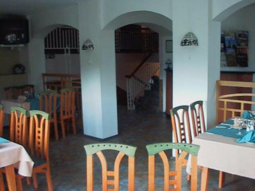 Hostal Hotell De Tolly