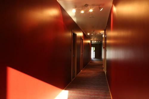 Hostal Dirhami Guesthouse