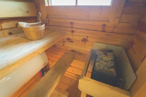 Arina Cottages