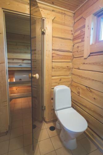 Arina Cottages