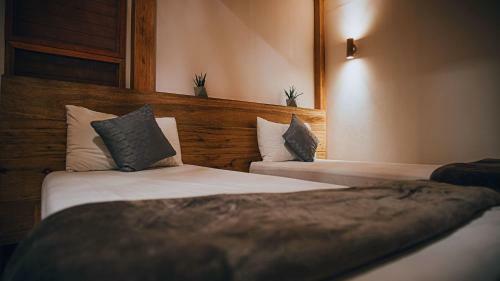 Lampara Siargao Boutique Hostel