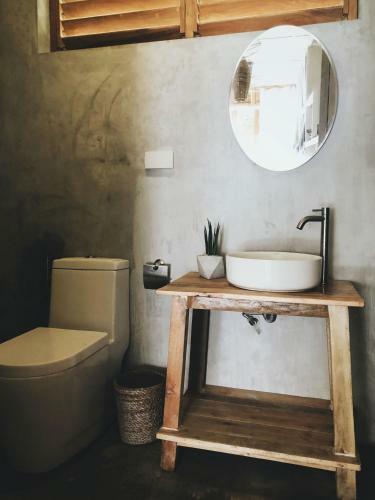 Lampara Siargao Boutique Hostel