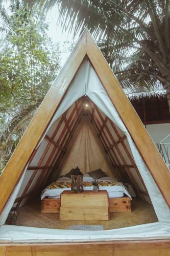 Lampara Siargao Boutique Hostel