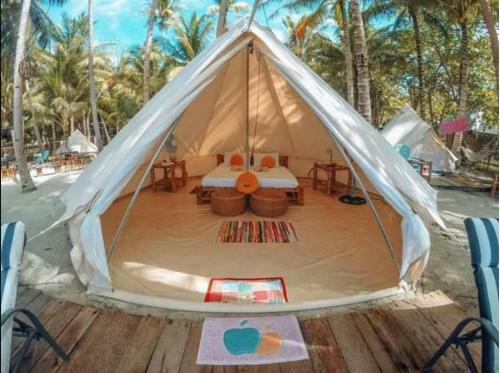 Glamping Siquijor By The Beach