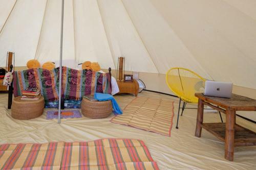 Glamping Siquijor By The Beach