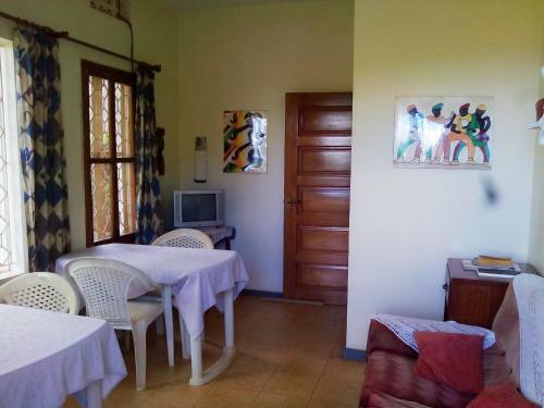 Bed & Breakfast Retreat Guesthouse